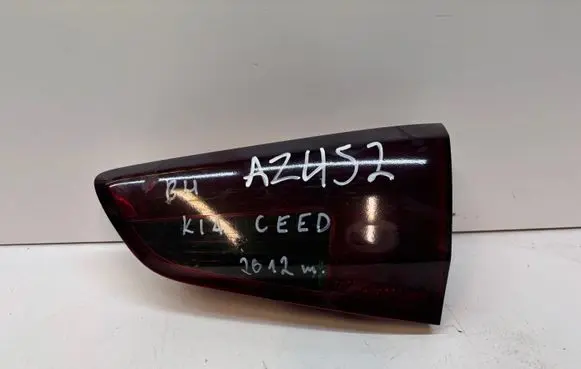 KIA Ceed Tailgate rear/tail lights 92404A23