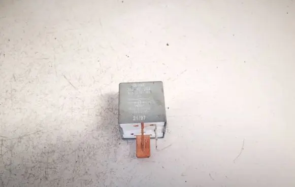 Volkswagen Golf IV Other relay 357911253 50237003