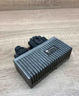 Volvo S40, V40 Glow plug pre-heat relay 7700111525