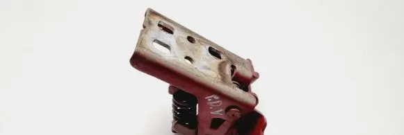 Dodge RAM 1500 DR Front door upper hinge