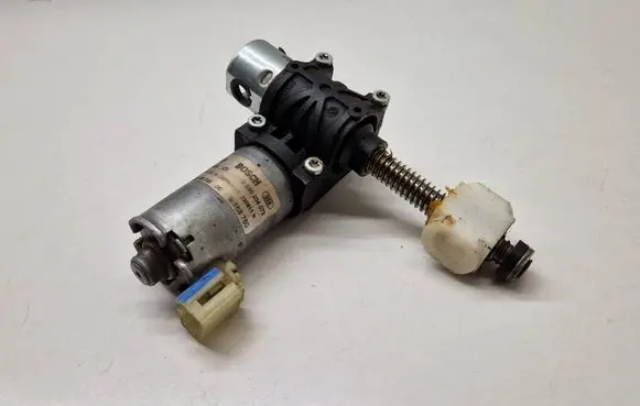 BMW X5 E70 Seat adjustment motor 9168760