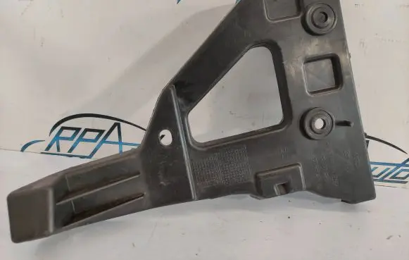 Audi A6 S6 C6 4F Front bumper mounting bracket 4F0807228 13672