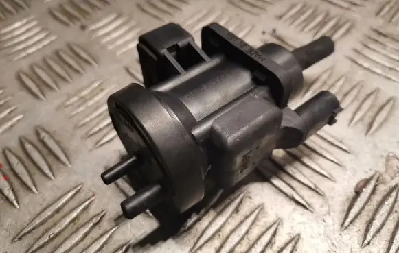 Mercedes-Benz ML W163 Turbo solenoid valve 0005450427