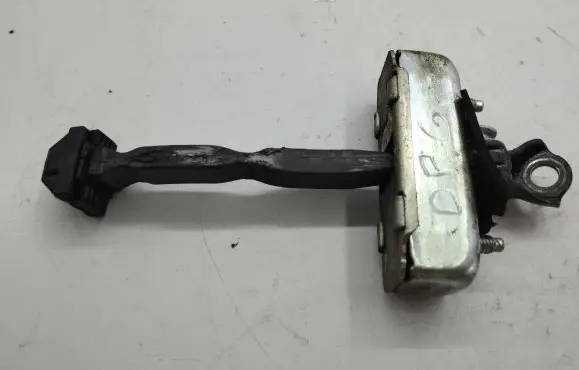 Lexus IS 220D-250-350 Rear door check strap stopper