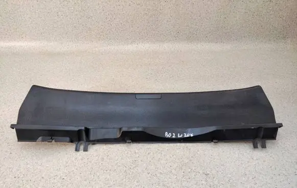 Mercedes-Benz E A207 Trunk/boot sill cover protection A2076901641