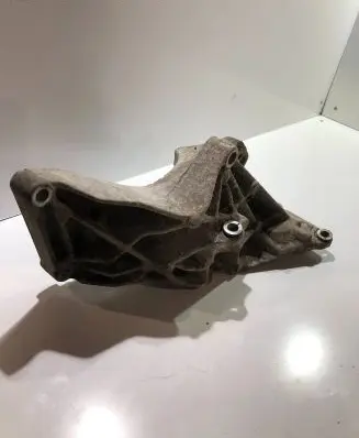 Land Rover Range Rover Sport L320 Engine mounting bracket 4H2Q10239EA YU500290