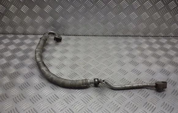 Volkswagen Polo IV 9N3 Power steering hose/pipe/line