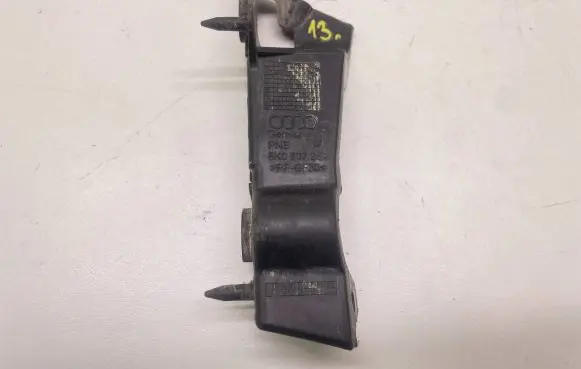 Audi A4 S4 B8 8K Front bumper mounting bracket 8K0807284