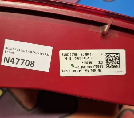Audi A8 S8 D4 4H Tailgate rear/tail lights 4H0945094
