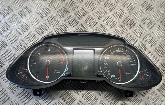 Audi Q5 SQ5 8R Speedometer (instrument cluster) 8R0920932B