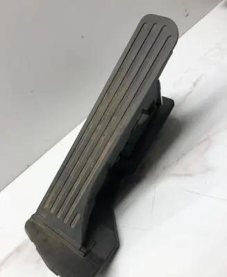 Volkswagen PASSAT B6 Accelerator throttle pedal 1K2721503M 6PV00874500