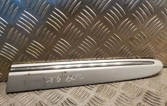 Mercedes-Benz CLK A209 C209 Rear fender molding trim 2096902562