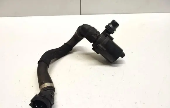BMW X5 F15 Electric auxiliary coolant/water pump 9197085 702078340