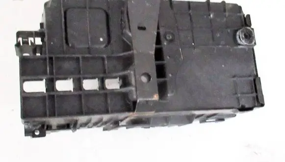 Opel Zafira C Battery box tray 