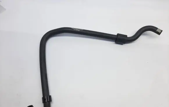 Audi Q7 4L Engine coolant pipe/hose 4M0145920AD