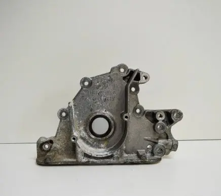 Volkswagen Jetta VII Other engine bay part 04E103153B