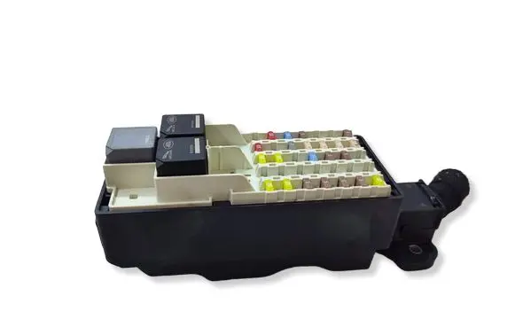 Jaguar F-Pace Fuse module 