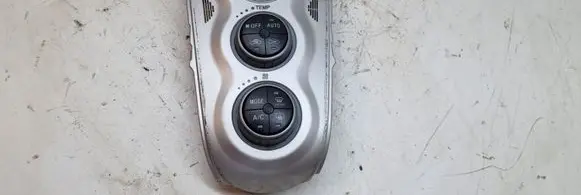 Toyota Yaris Climate control/heater control trim 559000D210 758909