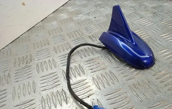 Maserati Ghibli Radio antenna 670015853