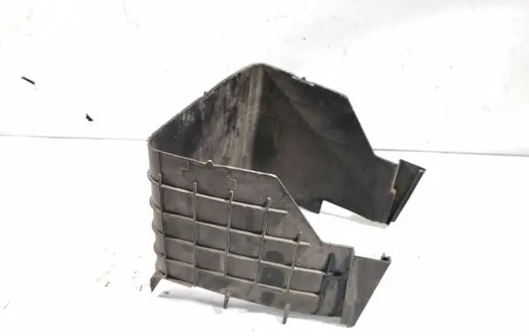 Volkswagen PASSAT B6 Battery tray heat shield 1K0915335C
