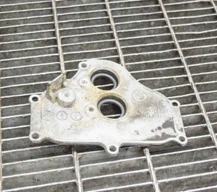 BMW 5 F10 F11 Other cylinder head part 7566277