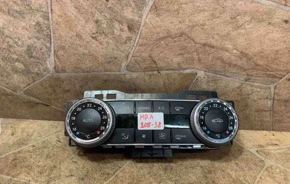 Mercedes-Benz C W204 Interior fan control switch 2049002103
