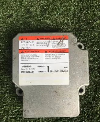 Suzuki Swift I Airbag control unit/module 3891062J01