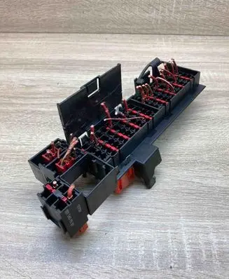 Mercedes-Benz E W210 Fuse box set 0015459501 2105460543