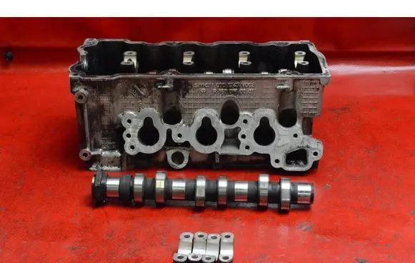 Smart ForTwo I Engine head R1600160001