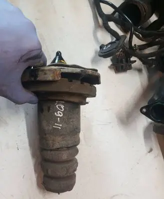 Volvo S60 Rear shock absorber damper bump stop 6G915599BAA