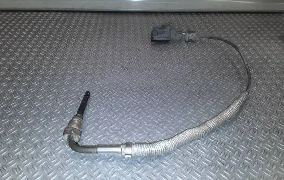 Volvo V70 Exhaust gas temperature sensor 3hts0381