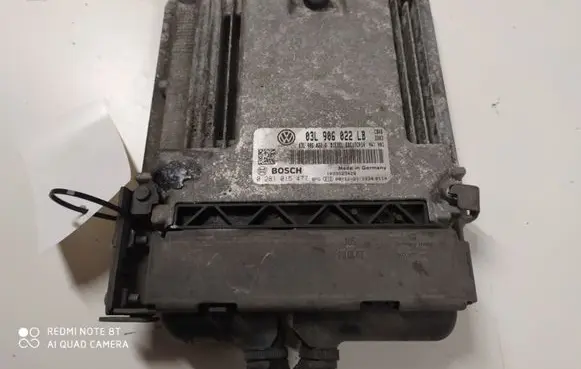Volkswagen Golf VI Engine control unit/module 03L906022LB 0281015477