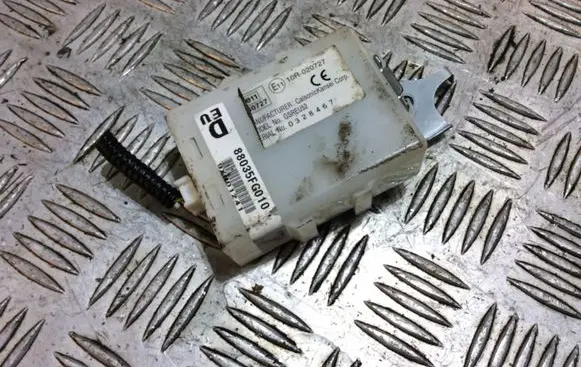 Subaru Legacy Door central lock control unit/module 88035FG010