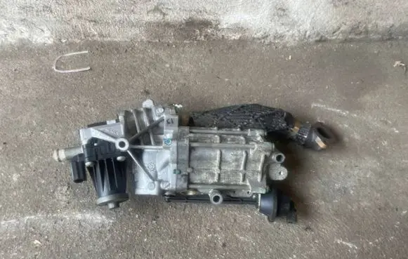 Jaguar XF EGR valve cooler 9X2Q-9U438-GA
