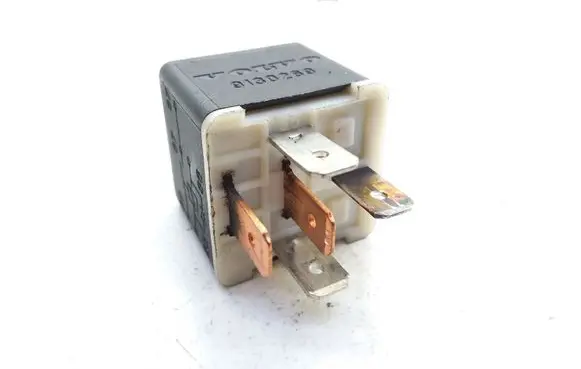 Volvo S70 V70 V70 XC Other relay 9130269 00351073