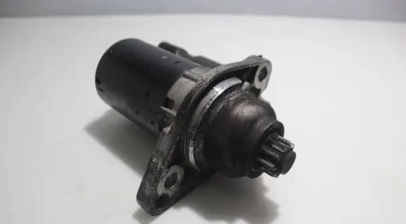 Volkswagen Touran I Starter motor 0001120410