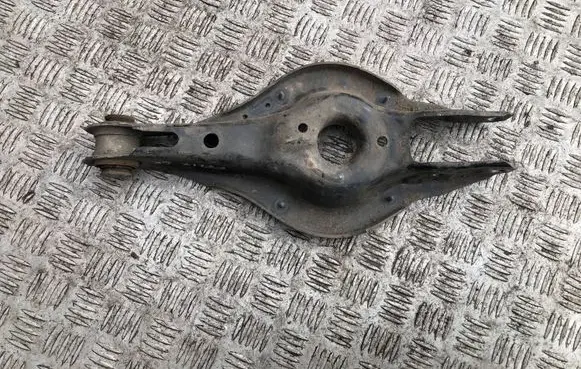 BMW 2 F22 F23 Rear upper control arm/wishbone 6867541