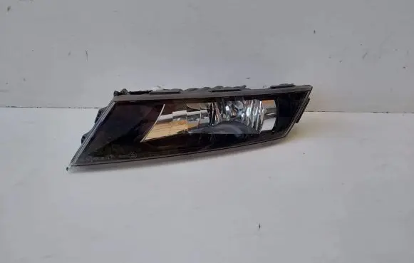 Skoda Superb B8 (3V) Front fog light 3V0941700