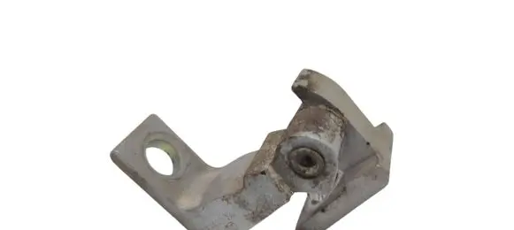Skoda Yeti (5L) Front door upper hinge 8K0831401A