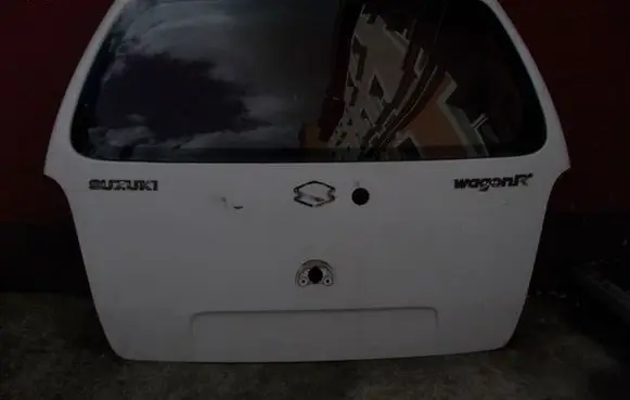 Suzuki Wagon R+ Tailgate/trunk/boot lid