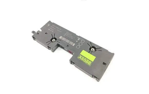BMW 3 E90 E91 Aerial antenna amplifier 9193841
