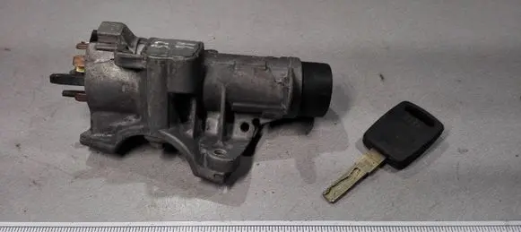 Audi A6 S6 C5 4B Ignition lock 4B0905851C