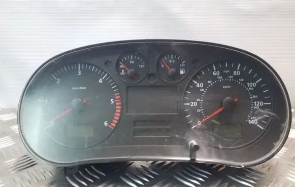 Seat Toledo II (1M) Speedometer (instrument cluster) W01M0920902D 88311292