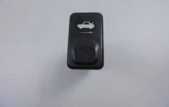 KIA Sportage Tailgate/boot open switch button 