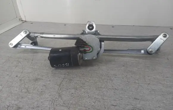 Volkswagen Bora Front wiper linkage 