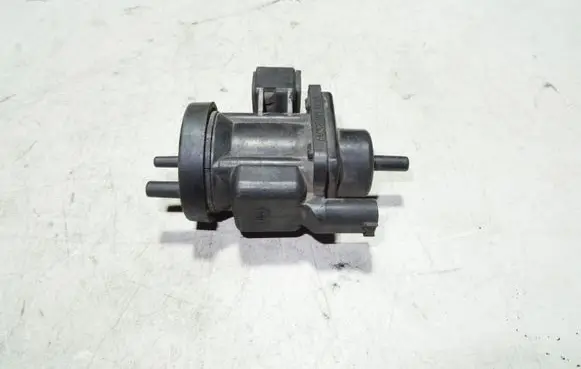 Mercedes-Benz A W168 Turbo solenoid valve A0005450427