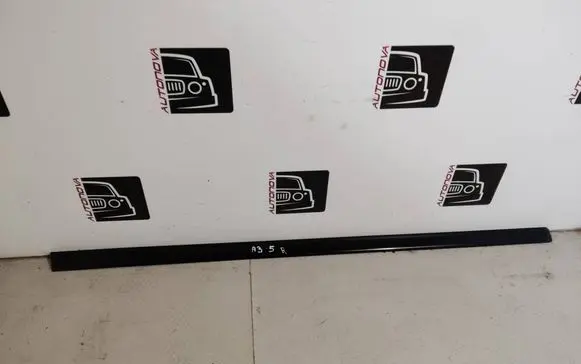 Audi A3 S3 8P Front door trim (molding) 8P3853954B