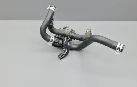 Honda Civic IX Engine coolant pipe/hose