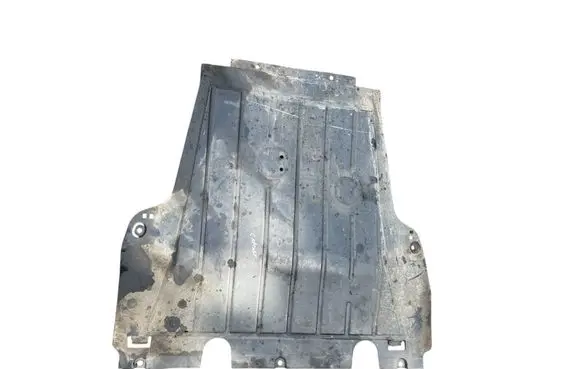 Renault Captur Engine splash shield/under tray 8200540585 8200161848