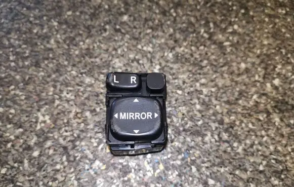 Subaru Forester SH Wing mirror switch
